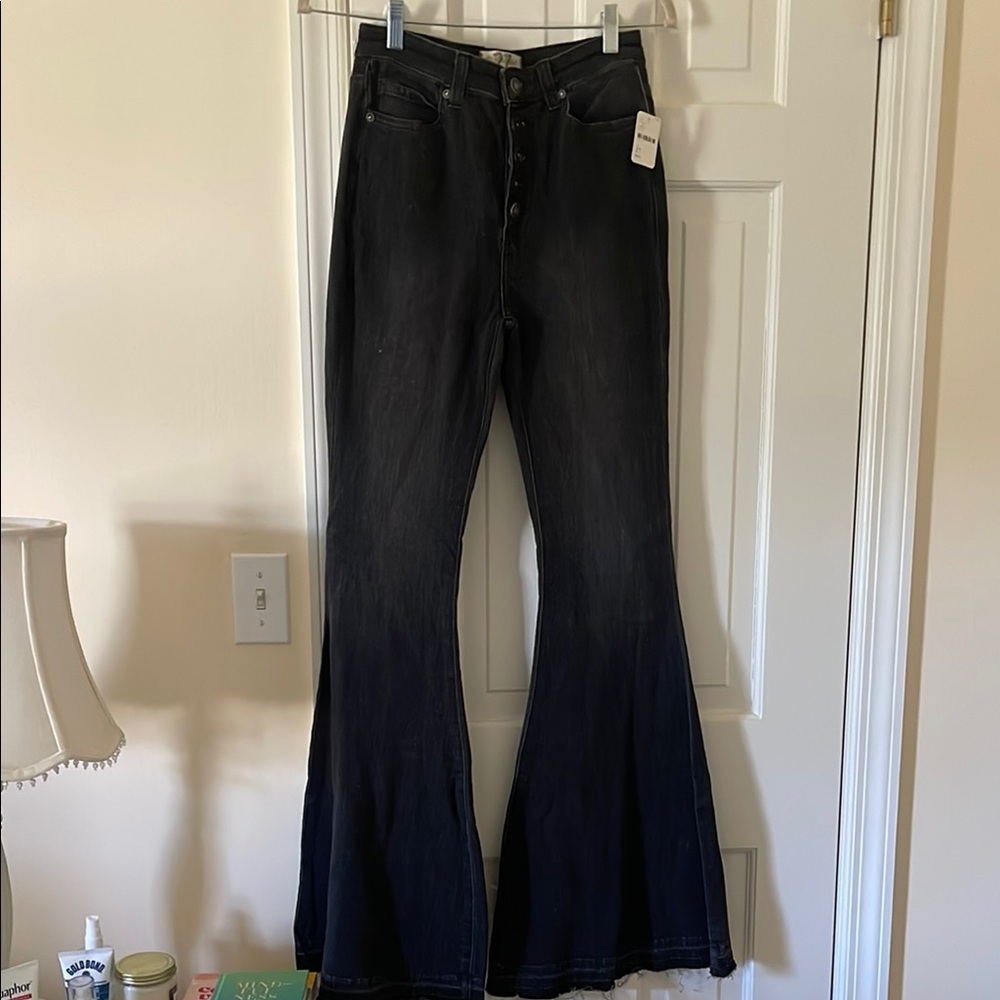 Black Flared Women's Jeans